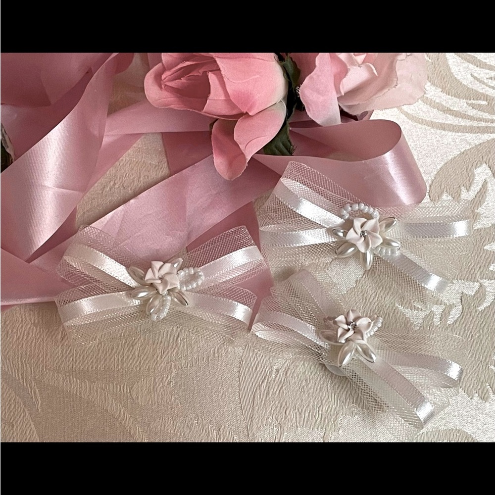 3~White Hair Clips Wedding Jewelry/HANDMADE